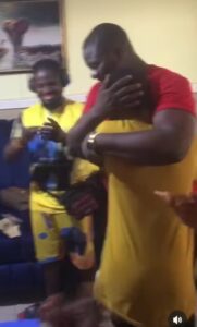 "No man is God, sh@me on Destiny Etiko"- Netizens reacts as Chinenye gets celebrated by other Nollywood actors (VIDEO)