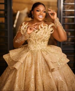 Lady Funke Akindele as Wizkid