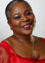 Legendary Nigerian singer, Onyeka Onwenu, 72, sl¥mps and dies after performing at a party in Lagos