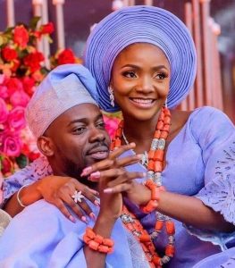 "I Don't Know Who Sent You To Start Singing" – Simi Shades Husband, Adekunle Gold, As She Reveals Why She Fell In Love With Him